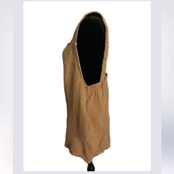 Ces Femme Women's Caramel Woven Romper. Size Medium. - Picture 3 of 9